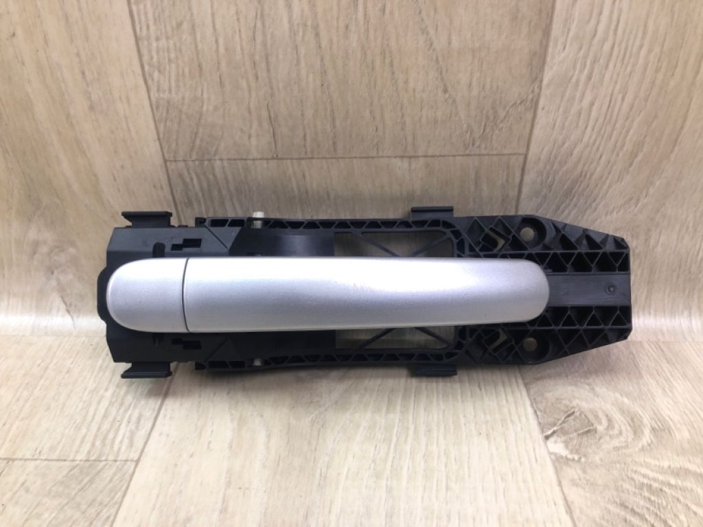 5N0 837 205 M GRU | Ручка двері зовнішня передн. прав. VOLKSWAGEN JETTA USA 10-17