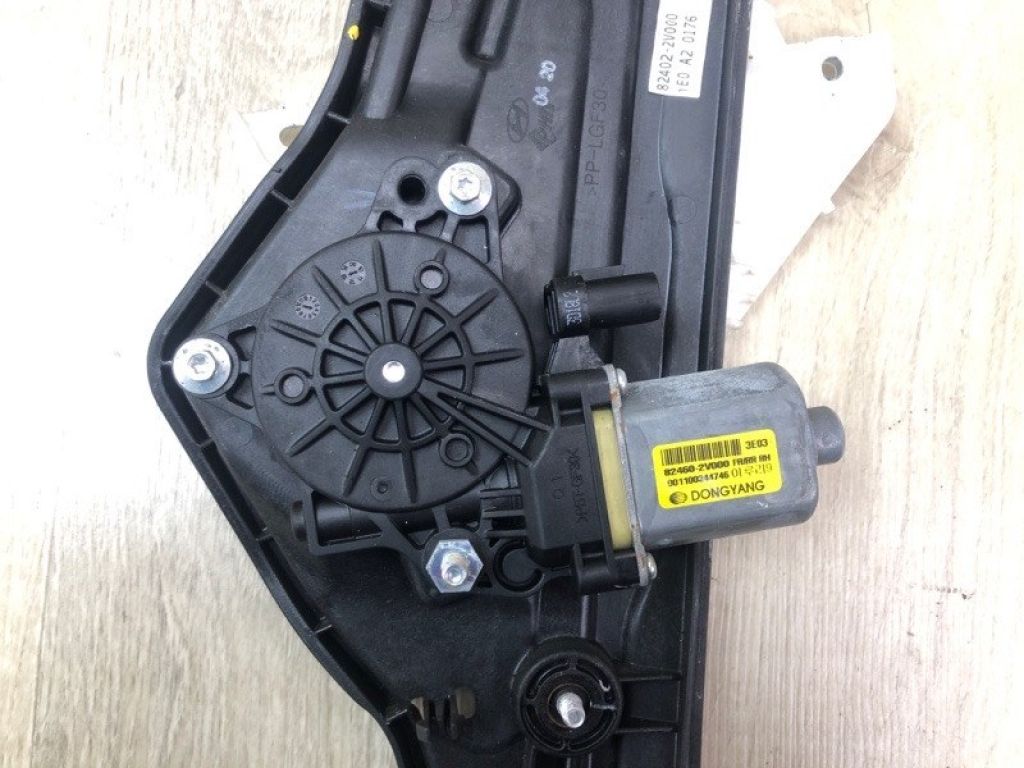 82402-2V000 | Склопідйомник передн. прав. HYUNDAI VELOSTER 11-18 - Фото 3
