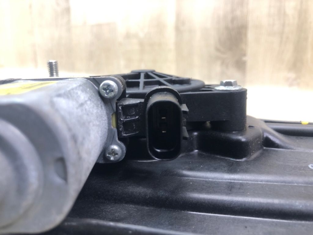 82402-2V000 | Склопідйомник передн. прав. HYUNDAI VELOSTER 11-18 - Фото 6