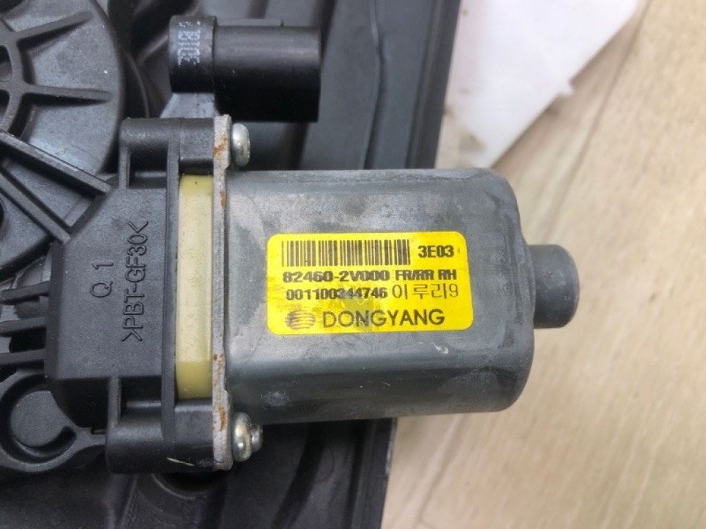 82402-2V000 | Склопідйомник передн. прав. HYUNDAI VELOSTER 11-18 - Фото 7