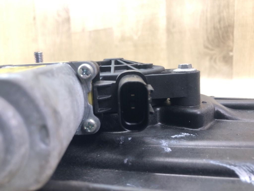 82402-2V000 | Склопідйомник передн. прав. HYUNDAI VELOSTER 11-18 - Фото 6