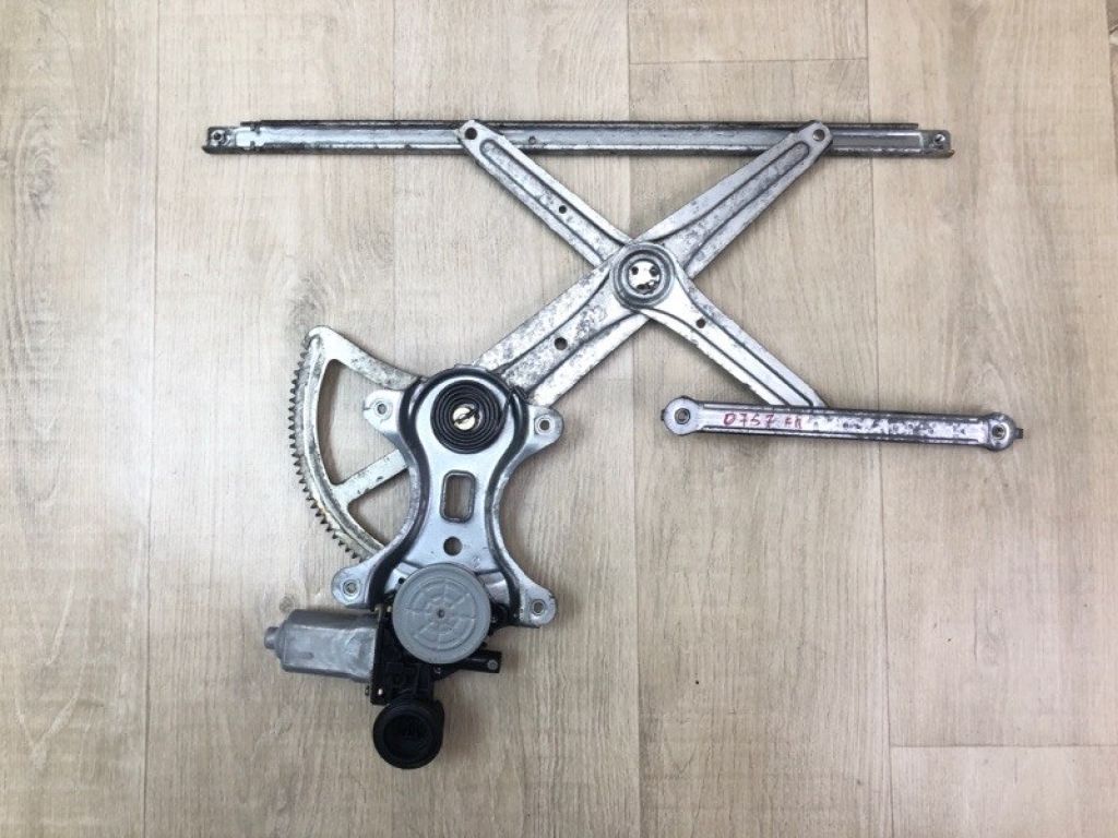 69801-33050 | Склопідйомник передн. прав. TOYOTA CAMRY 30 02-06