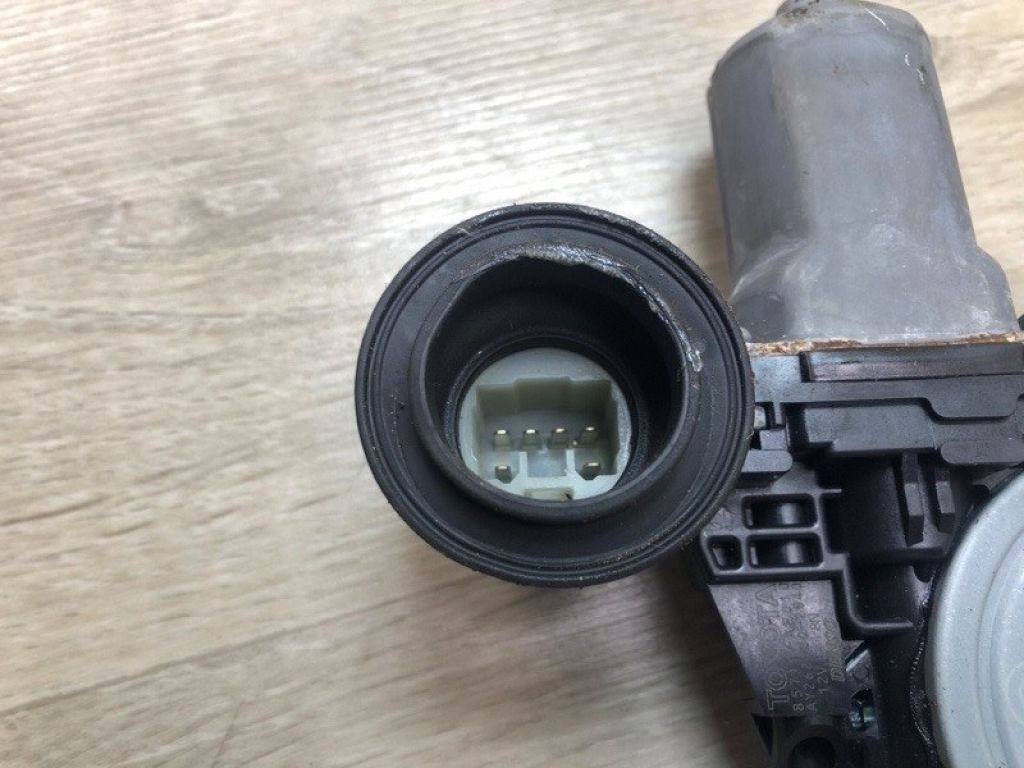 69801-02170 | Склопідйомник передн. прав. TOYOTA COROLLA 150 06-13 - Фото 4