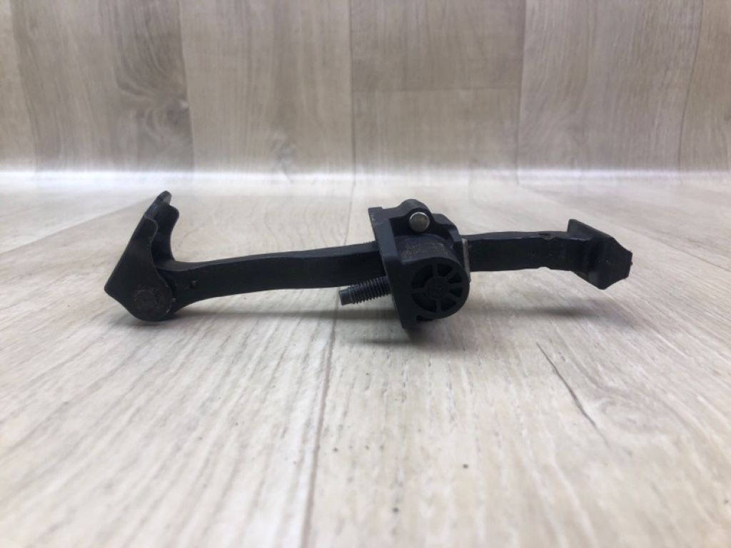 13456208 | Обмежувач дверей передн. прав. CHEVROLET CRUZE 15- - Фото 3