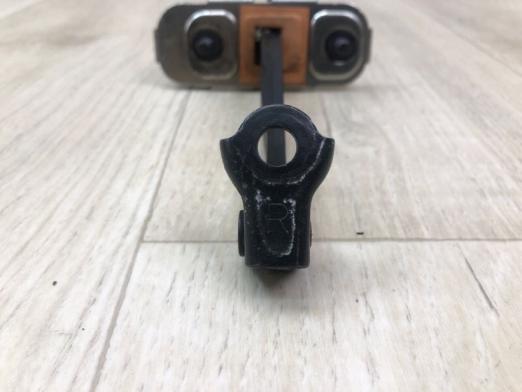 79390-D3000 | Обмежувач дверей передн. прав. HYUNDAI TUCSON TL 15-20 - Фото 4