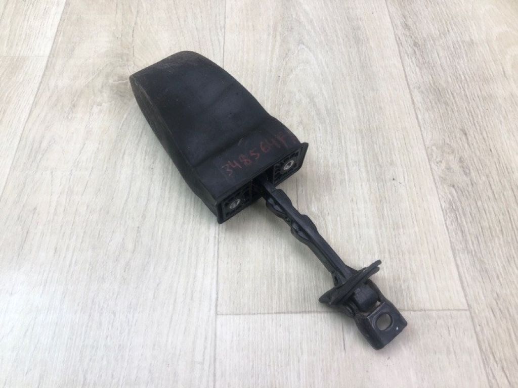 5C6 837 249 | Обмежувач дверей передн. прав. VOLKSWAGEN JETTA USA 10-17