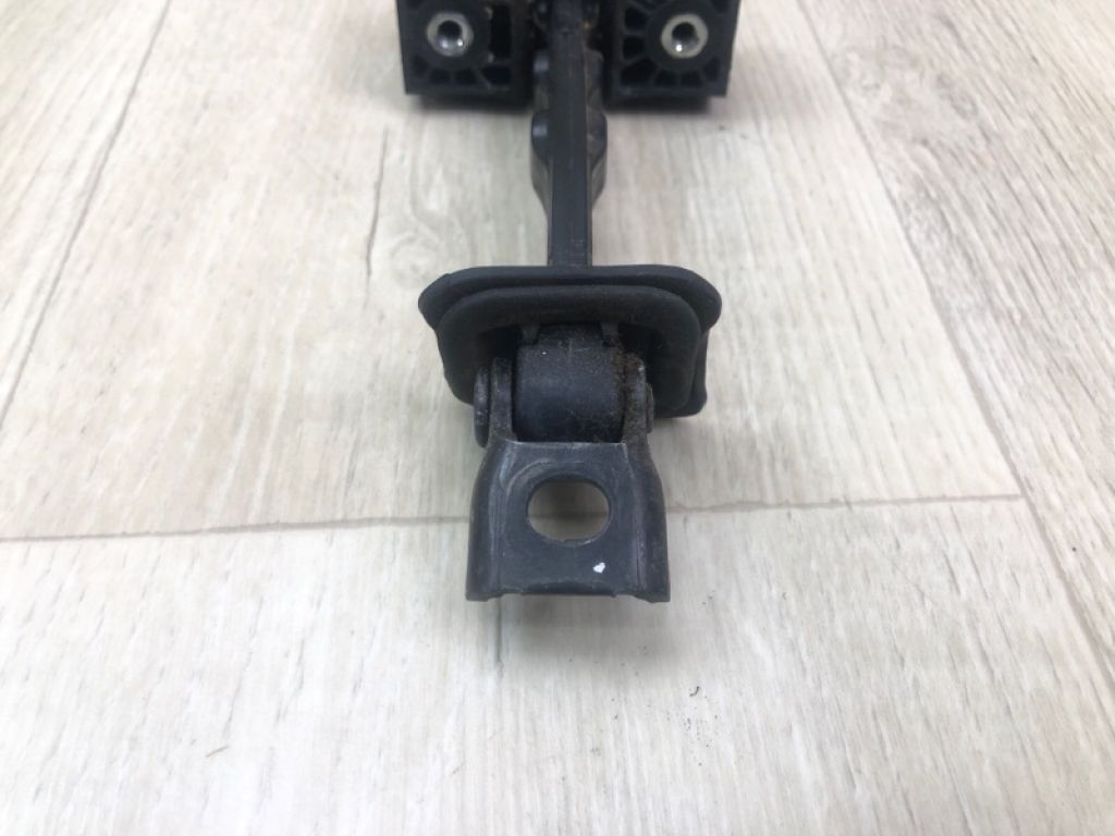 5C6 837 249 | Обмежувач дверей передн. прав. VOLKSWAGEN JETTA USA 10-17 - Фото 4