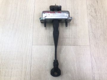 Обмежувач дверей передн. прав. FORD EXPLORER 10-20