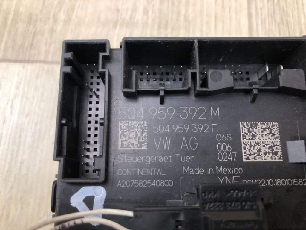 5Q4 959 592 M | Блок управления дверей передн. прав. VOLKSWAGEN TIGUAN 16-23 - Фото 4