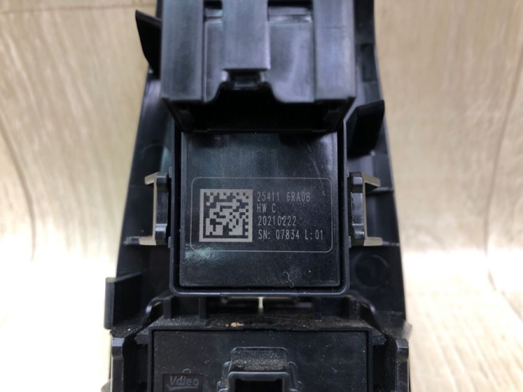 25411-6RA0B | Кнопка склопідіймача передн. прав. NISSAN X-TRAIL/ROGUE T33 20- - Фото 6