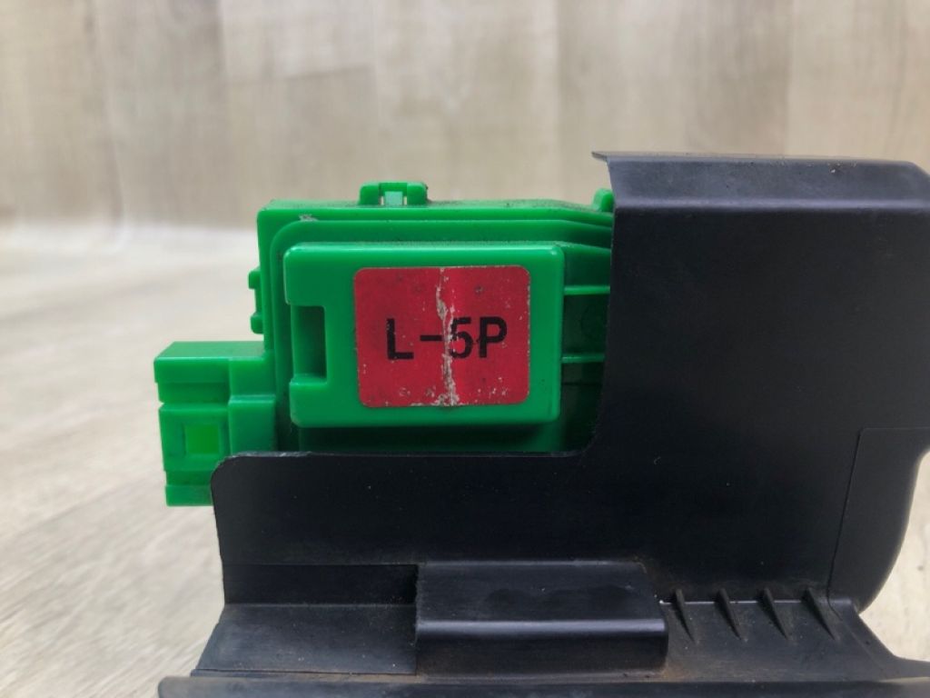 81310-1R130 | Замок двері передн. лів. HYUNDAI ACCENT RB 10- - Фото 5