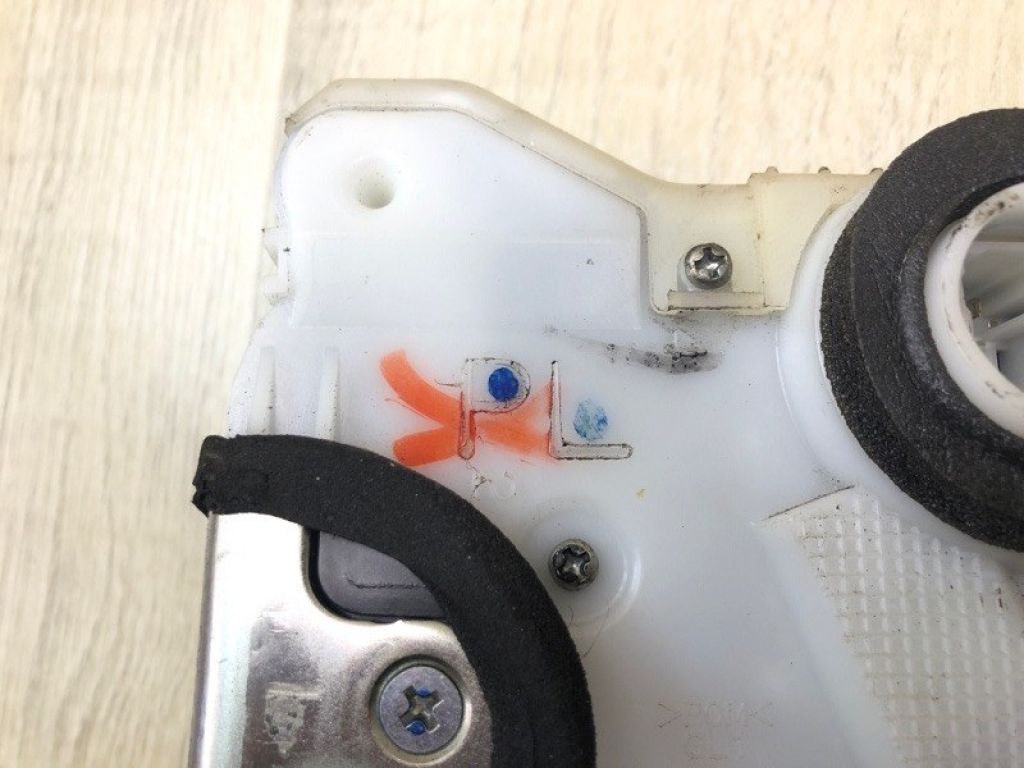 69040-04030 | Замок двері передн. лів. TOYOTA TACOMA 05-15 - Фото 7