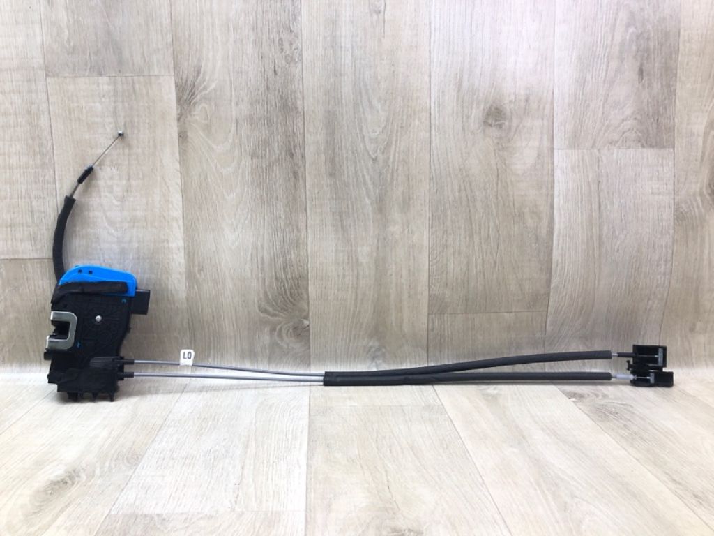 81310-2V000 | Замок двері передн. лів. HYUNDAI VELOSTER 11-18