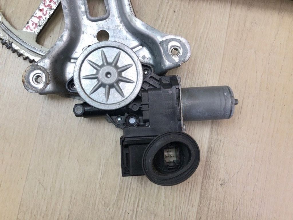 69802-08020 | Склопідйомник передн. лів. TOYOTA SIENNA 11-16 - Фото 3