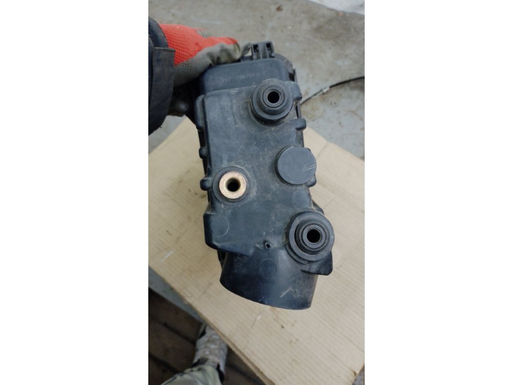 17701-21050 | Корпус повітряного фільтра TOYOTA YARIS 00-05 - Фото 6