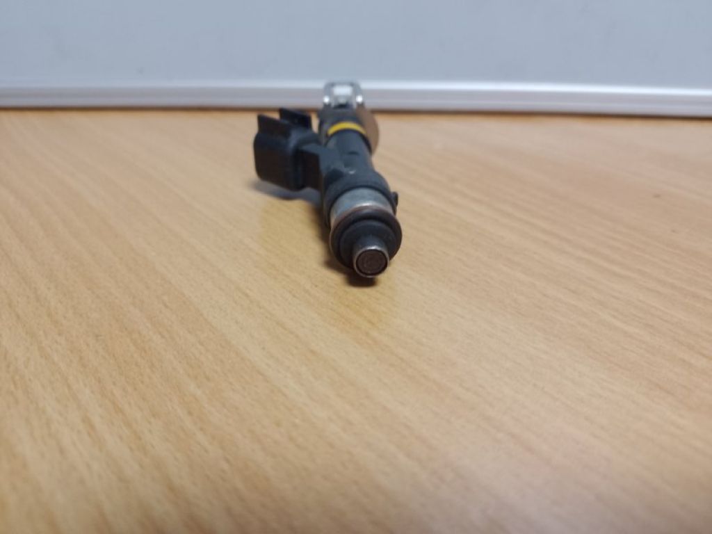 L3G5-13-250 | Форсунка топливная MAZDA 3 BK 03-08 - Фото 3