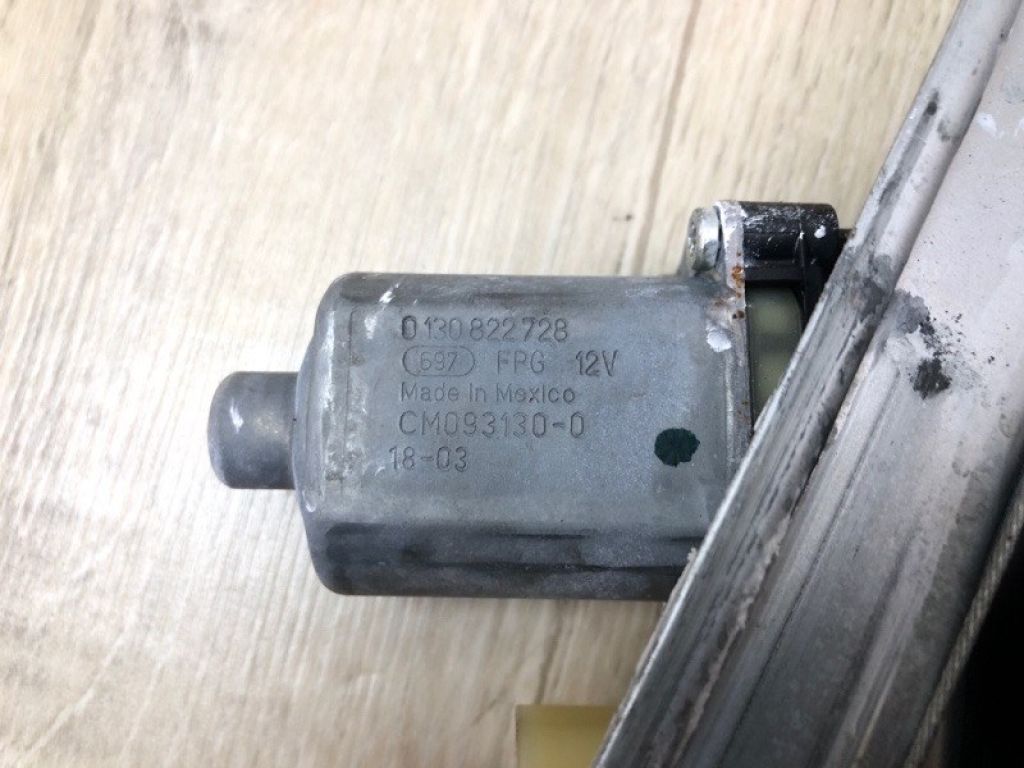 CJ5Z-7823201-C | Склопідйомник передн. лів. FORD ESCAPE 12-19 - Фото 7