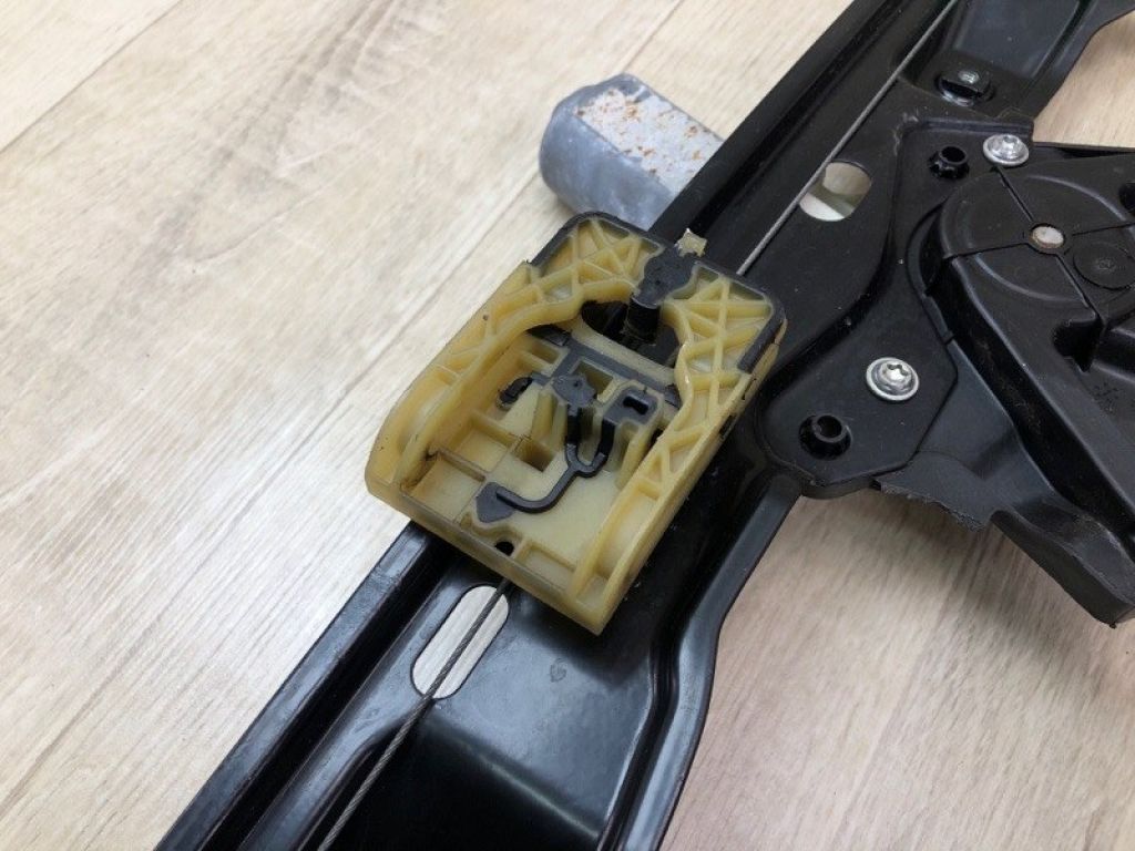 CM5Z-5823201-B | Склопідйомник передн. лів. FORD FOCUS 10-18 - Фото 4