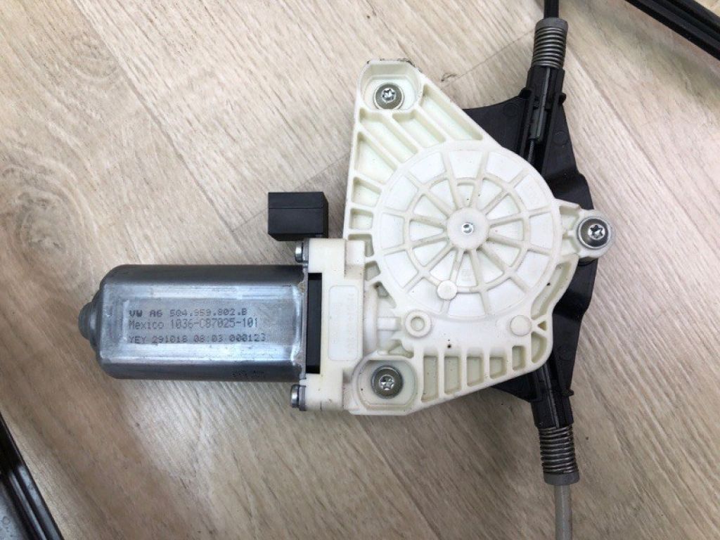 5NN 837 461 | Склопідйомник передн. лів. VOLKSWAGEN TIGUAN 16-23 - Фото 3