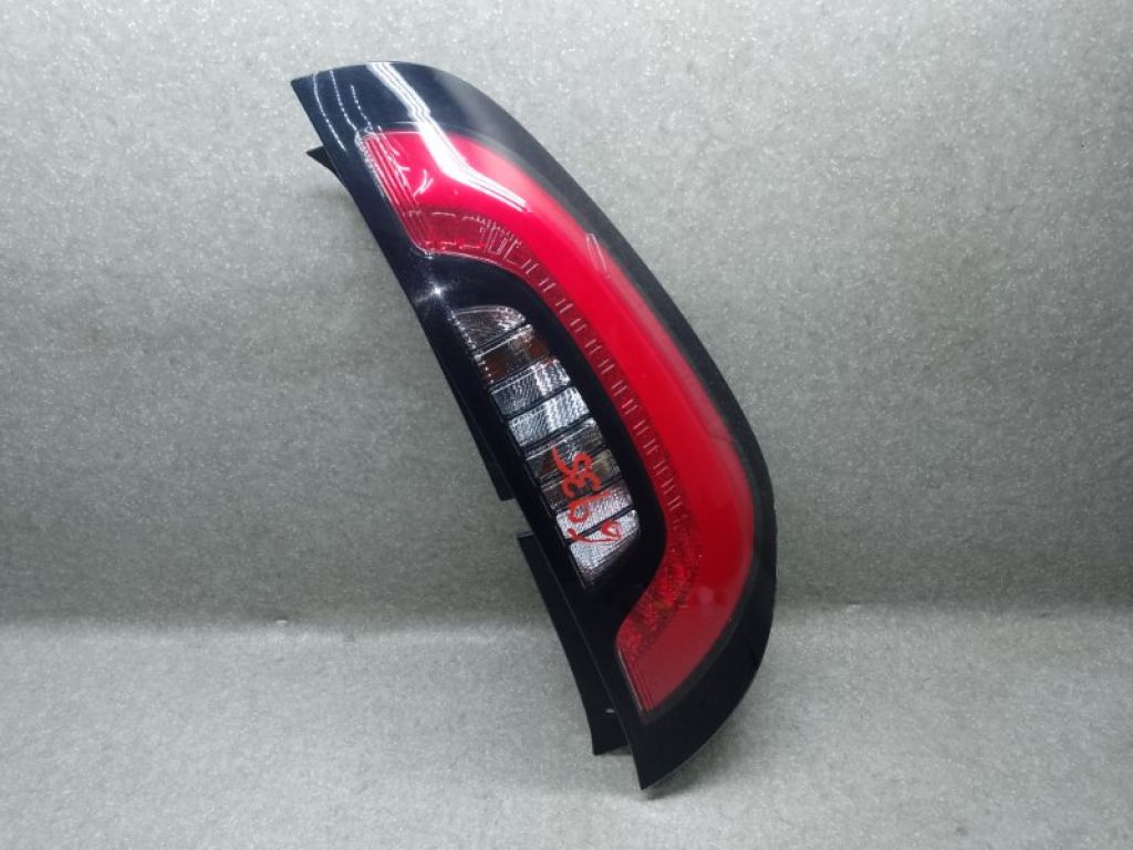 92402-B2110 | Ліхтар зовнішній прав. KIA SOUL PS 13-19