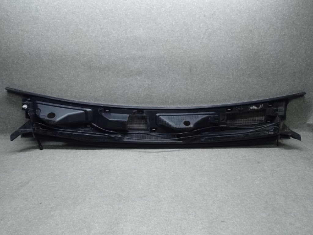 20756046 | Пластик под лобовое стекло / Жабо HUMMER H3 05-10 - Фото 2