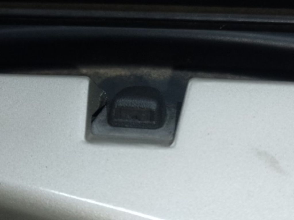 20756046 | Пластик под лобовое стекло / Жабо HUMMER H3 05-10 - Фото 5