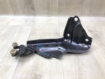 Ролик зсувних дверей нижній задн. прав. TOYOTA SIENNA 11-16