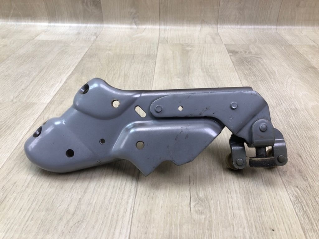 68350-08031 | Ролик зсувних дверей нижній задн. прав. TOYOTA SIENNA 11-16 - Фото 5