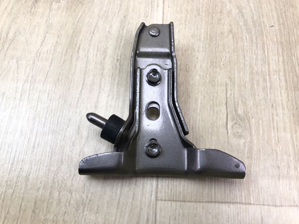 68310-08030 | Ролик зсувних дверей верхній прав. TOYOTA SIENNA 11-16 - Фото 3