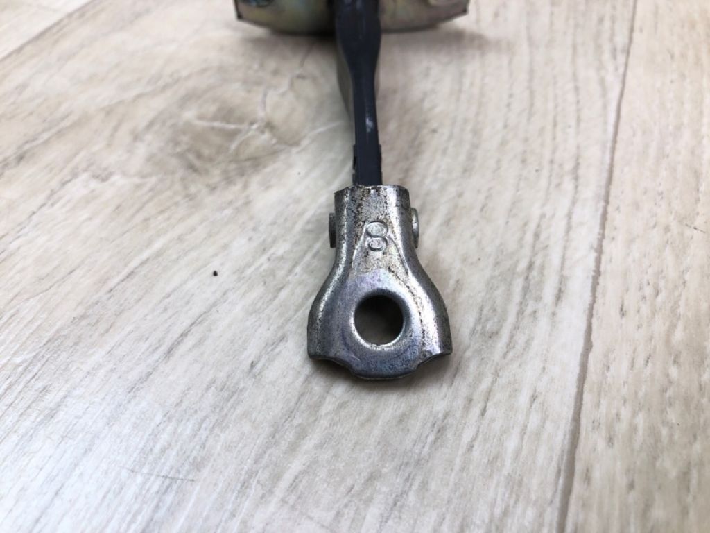 5702A149 | Обмежувач дверей передн. лів. MITSUBISHI OUTLANDER GF 12- - Фото 4