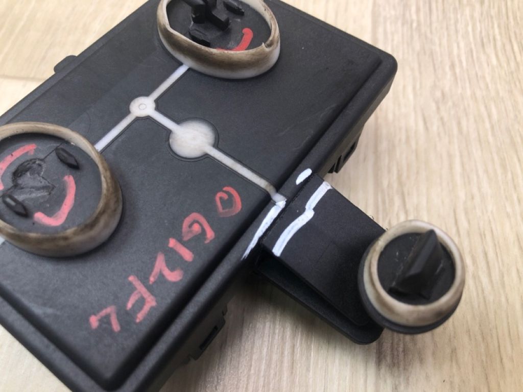 5Q4 959 593 M | Блок управления дверей передн. лів. VOLKSWAGEN TIGUAN 16-23 - Фото 7