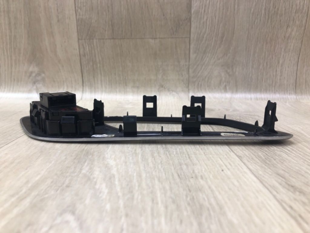 25491-6RA1A | Блок кнопок пам'яті сидінь передн. лів. NISSAN X-TRAIL/ROGUE T33 20- - Фото 4