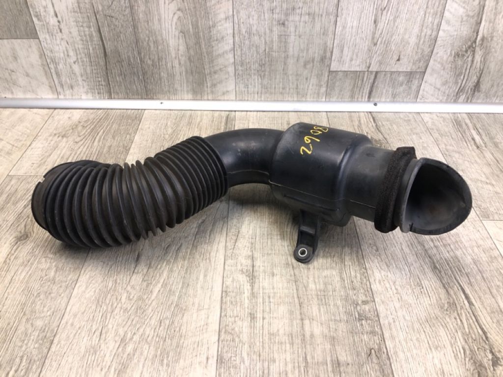 17882-0P010 | патрубок повітряного фільтра TOYOTA TACOMA 05-15