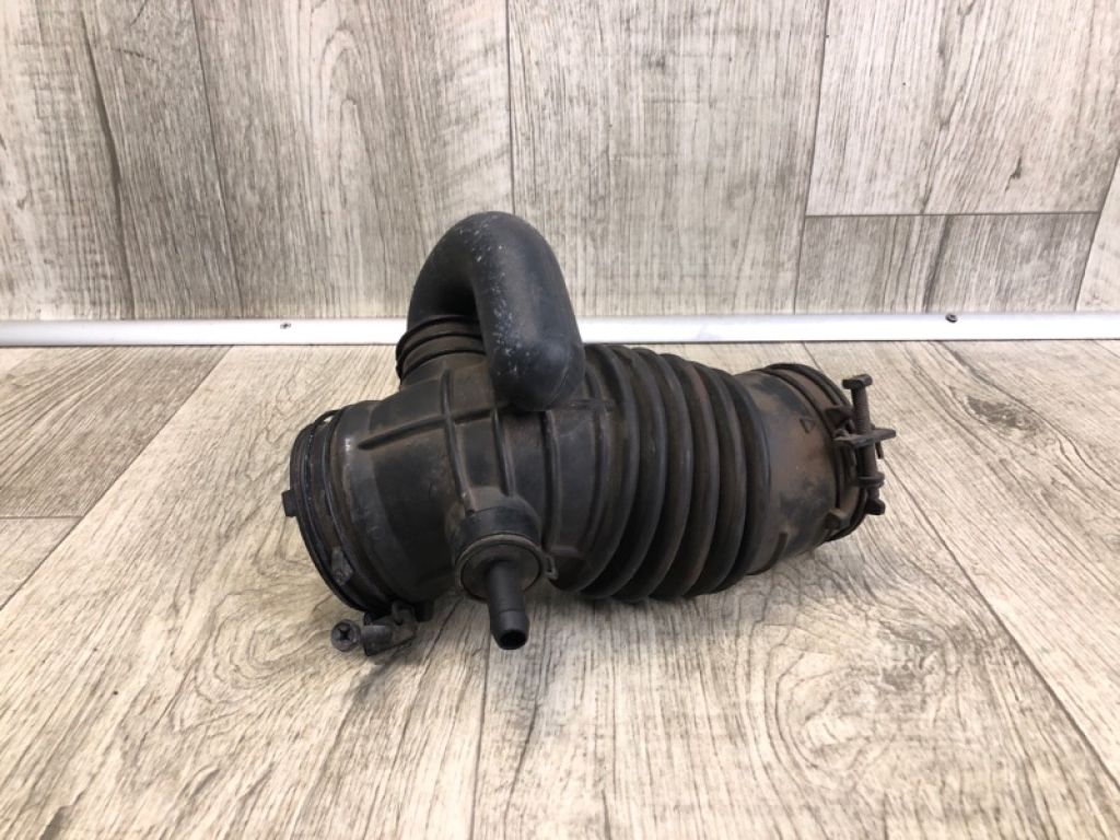 28140-3X520 | патрубок повітряного фільтра HYUNDAI ELANTRA MD 10-15