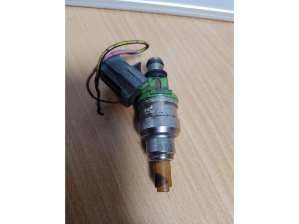 B6S7-13-250 | Форсунка паливна MAZDA 929 HC 86-91