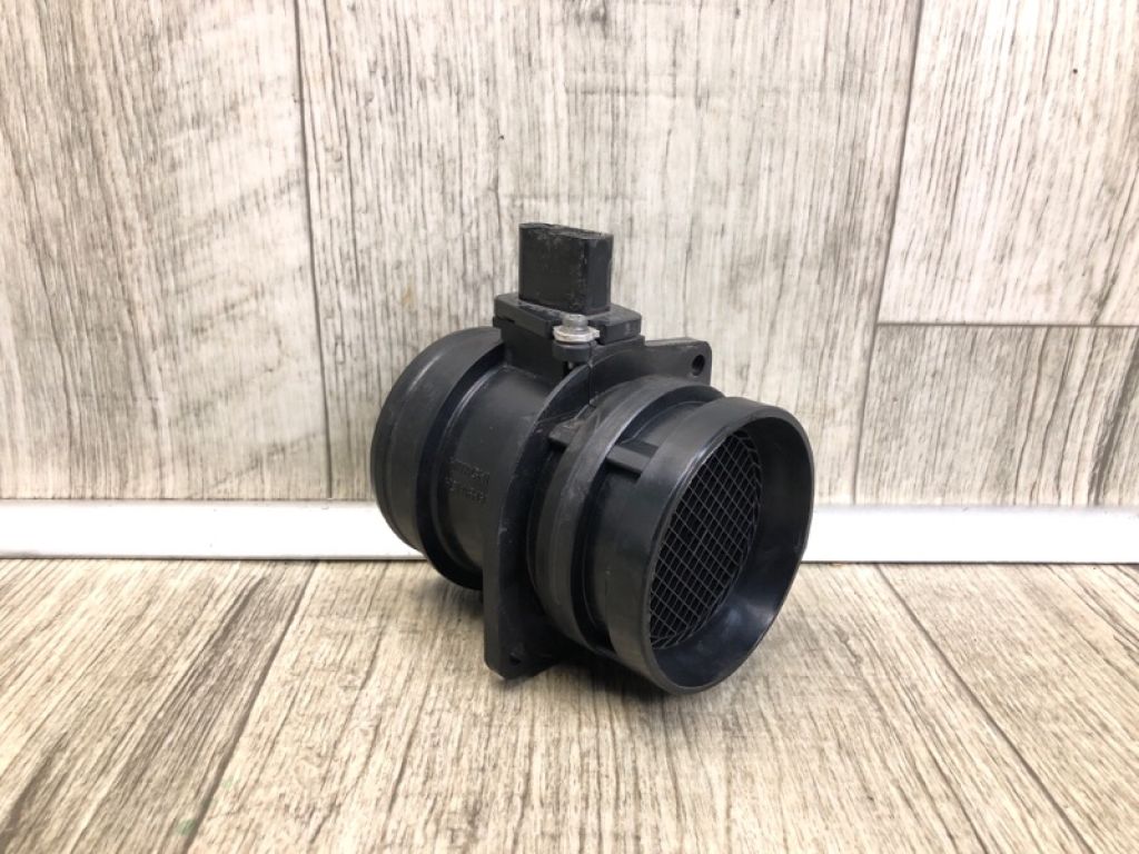 06J 906 461 B | Витратомір повітря VOLKSWAGEN TIGUAN 08-17