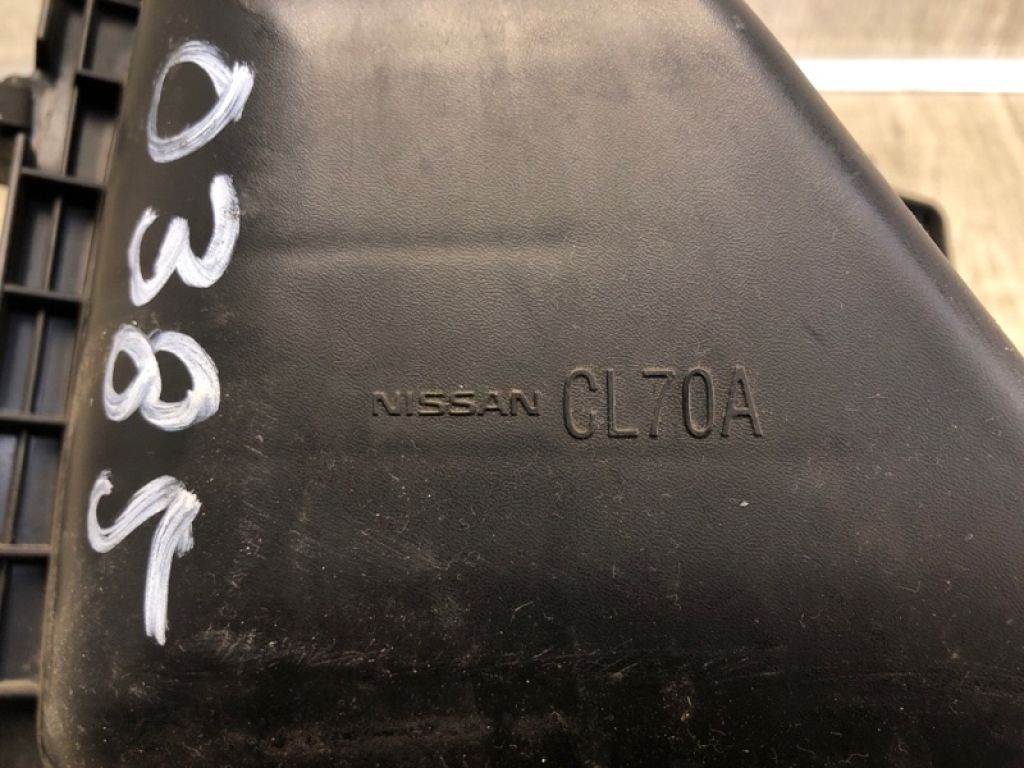 16500-CL70A | Корпус повітряного фільтра INFINITI FX S50 03-08 - Фото 6