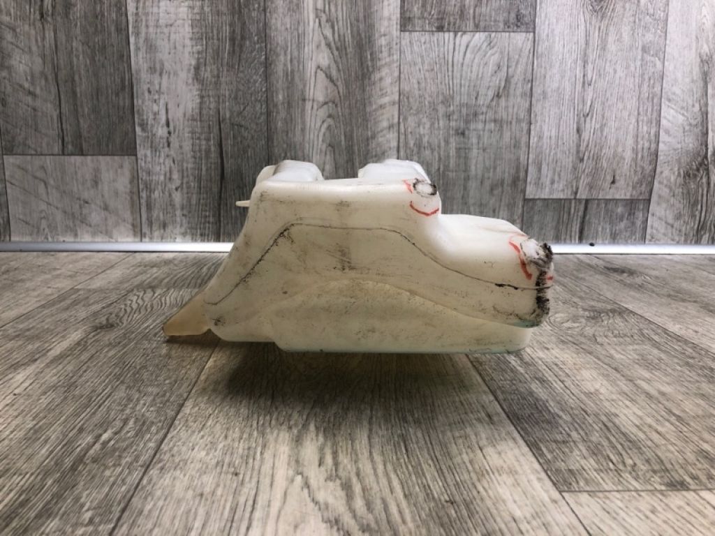 FR3Z-17618-E | Бачок омывателя FORD MUSTANG 15- - Фото 4