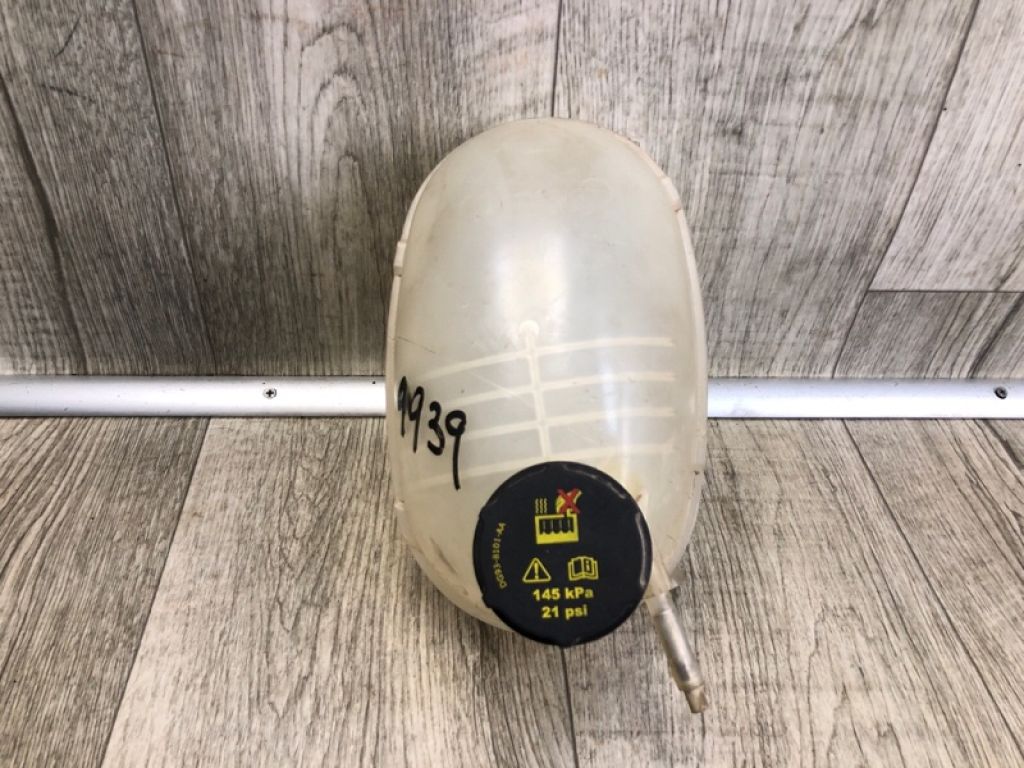 GV6Z-8A080-B | Бачок расширительный FORD ESCAPE 12-19 - Фото 2