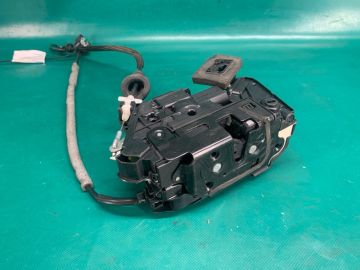 Замок двері задн. прав. VOLKSWAGEN JETTA USA 10-17