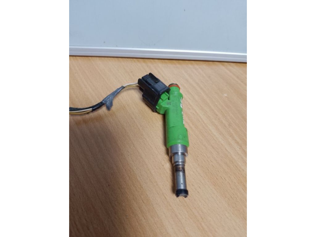 23209-09175 | Форсунка топливная TOYOTA CAMRY 50 12-15