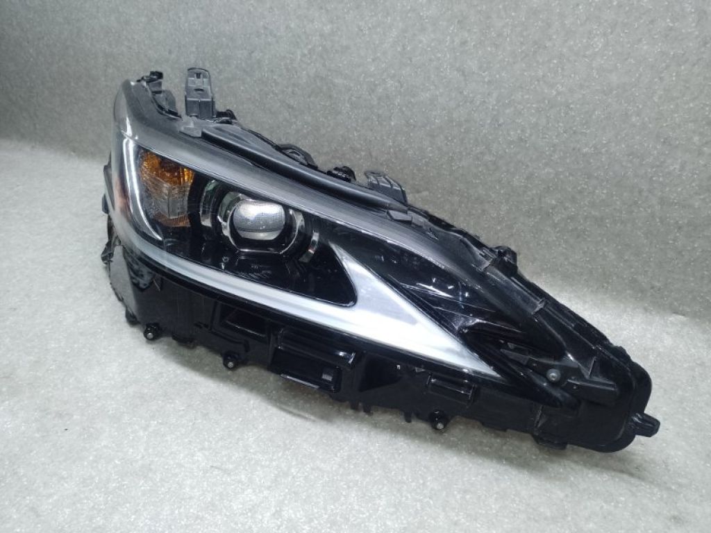 81145-33F10 | Фара прав. LEXUS ES 18- - Фото 2