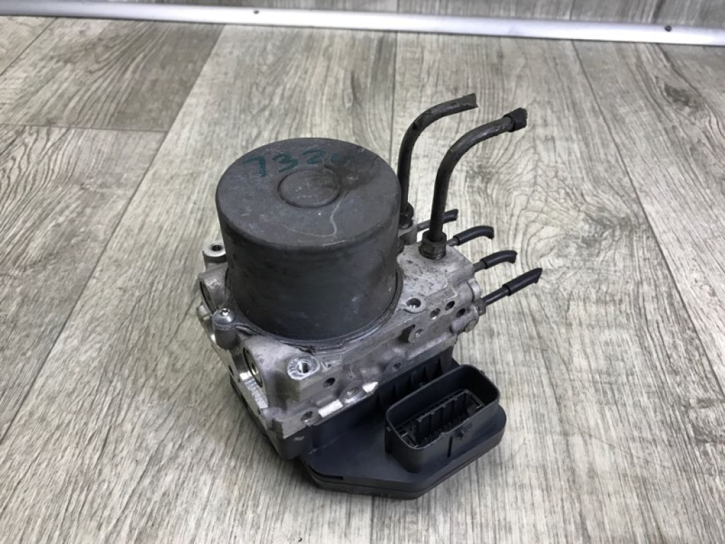 44050-08240 | Блок ABS TOYOTA SIENNA 11-16