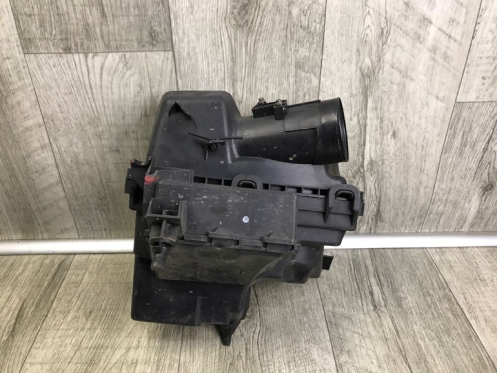 16500-3JA0C | Корпус повітряного фільтра NISSAN PATHFINDER R52 12-21