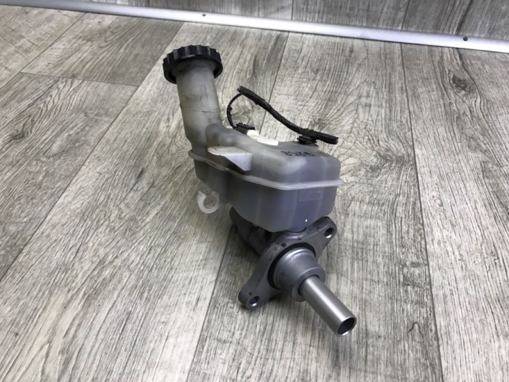 4625A419 | Главный тормозной цилиндр MITSUBISHI OUTLANDER GF 12-