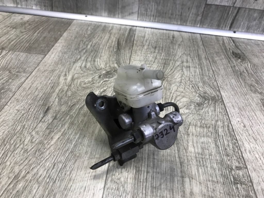 47201-48202 | Главный тормозной цилиндр TOYOTA SIENNA 11-16 - Фото 2