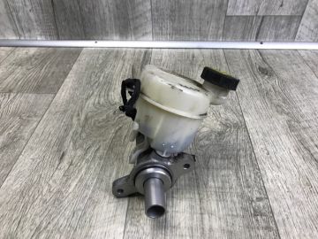 Главный тормозной цилиндр FORD MUSTANG 15-