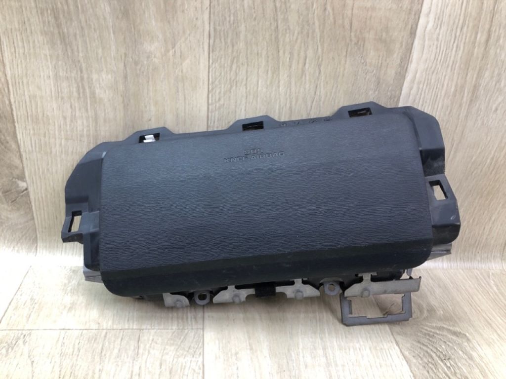 73900-0T010-C0 | Подушка безопасности в колени лев. TOYOTA VENZA 09-16