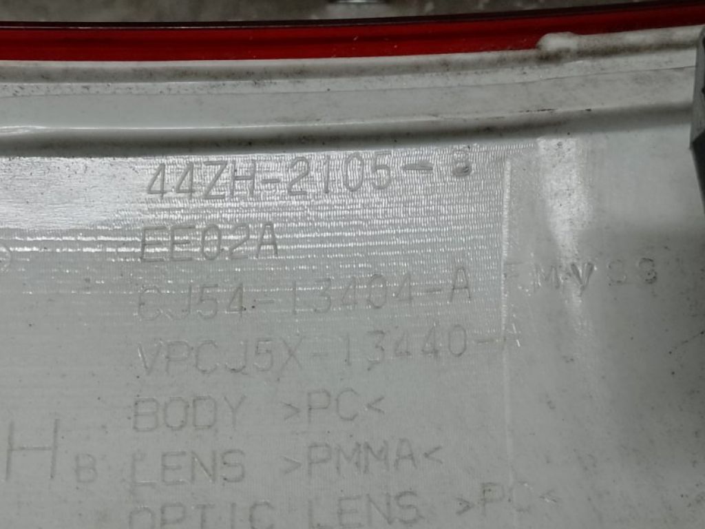 CJ5Z-13404-B | Ліхтар зовнішній прав. FORD ESCAPE 12-19 - Фото 5