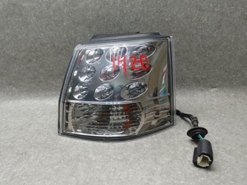 8330A380 | Фонарь наружный прав. MITSUBISHI OUTLANDER XL 05-13